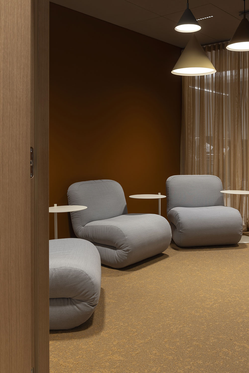 Mint More Creative interior design IXI Eyewear office lab showroom meeting room soft